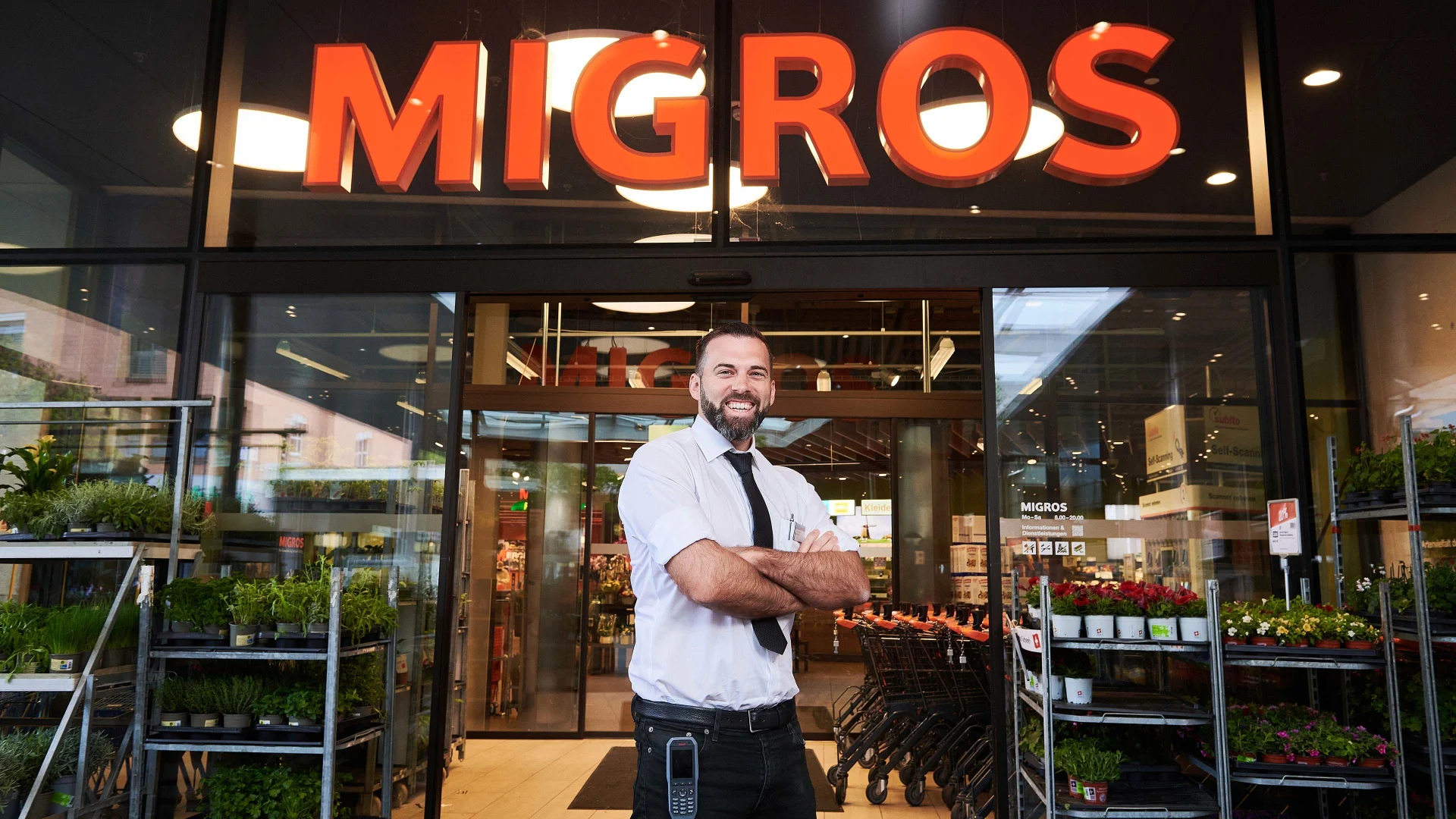 Yves Brunner devant «son» magasin Migros à Affoltern am Albis