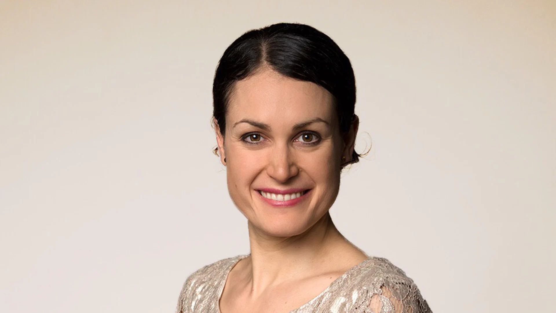 Laura Meyer, dall'inizio del 2021 CEO del Gruppo Hotelplan Ritratto di Laura Meyer