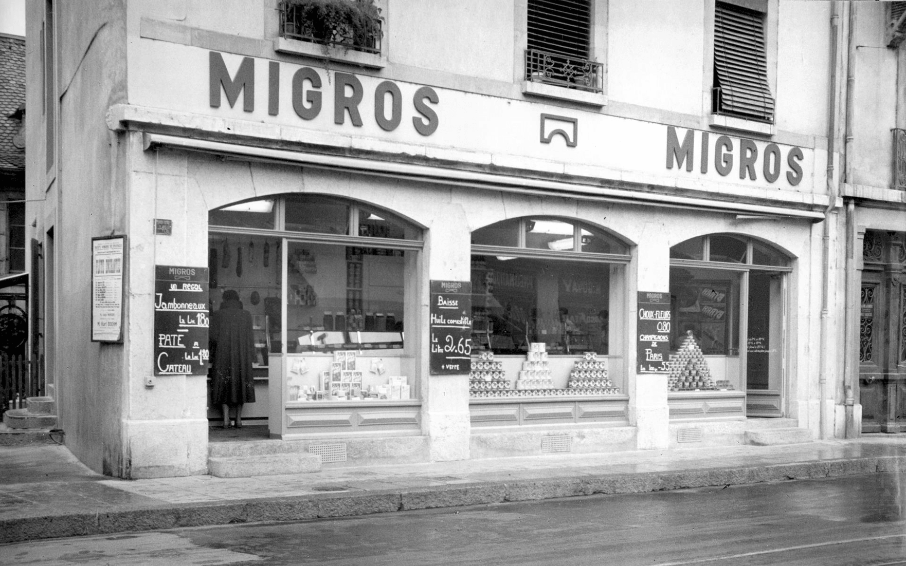 3_1946-GE-rue-des-Eaux-Vives-15-aussen_144-M-Arch_13062012