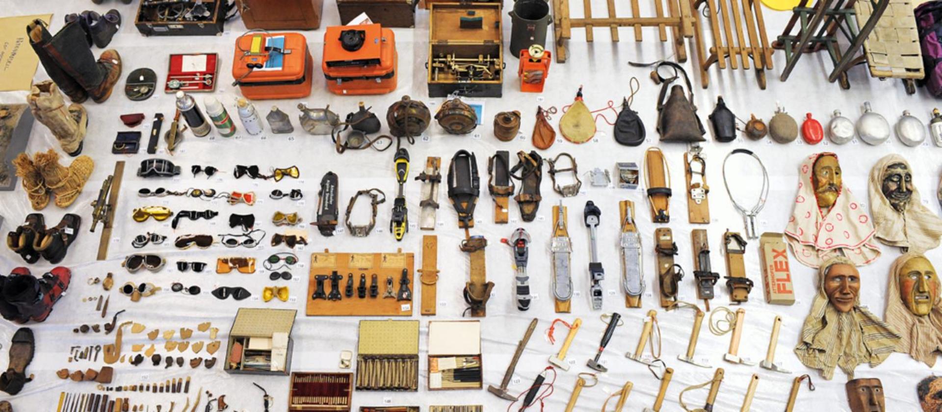 Objects on table