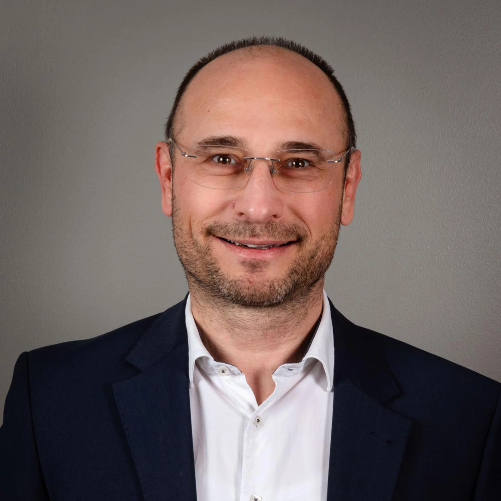 Portraitbild von Thomas Zumofen