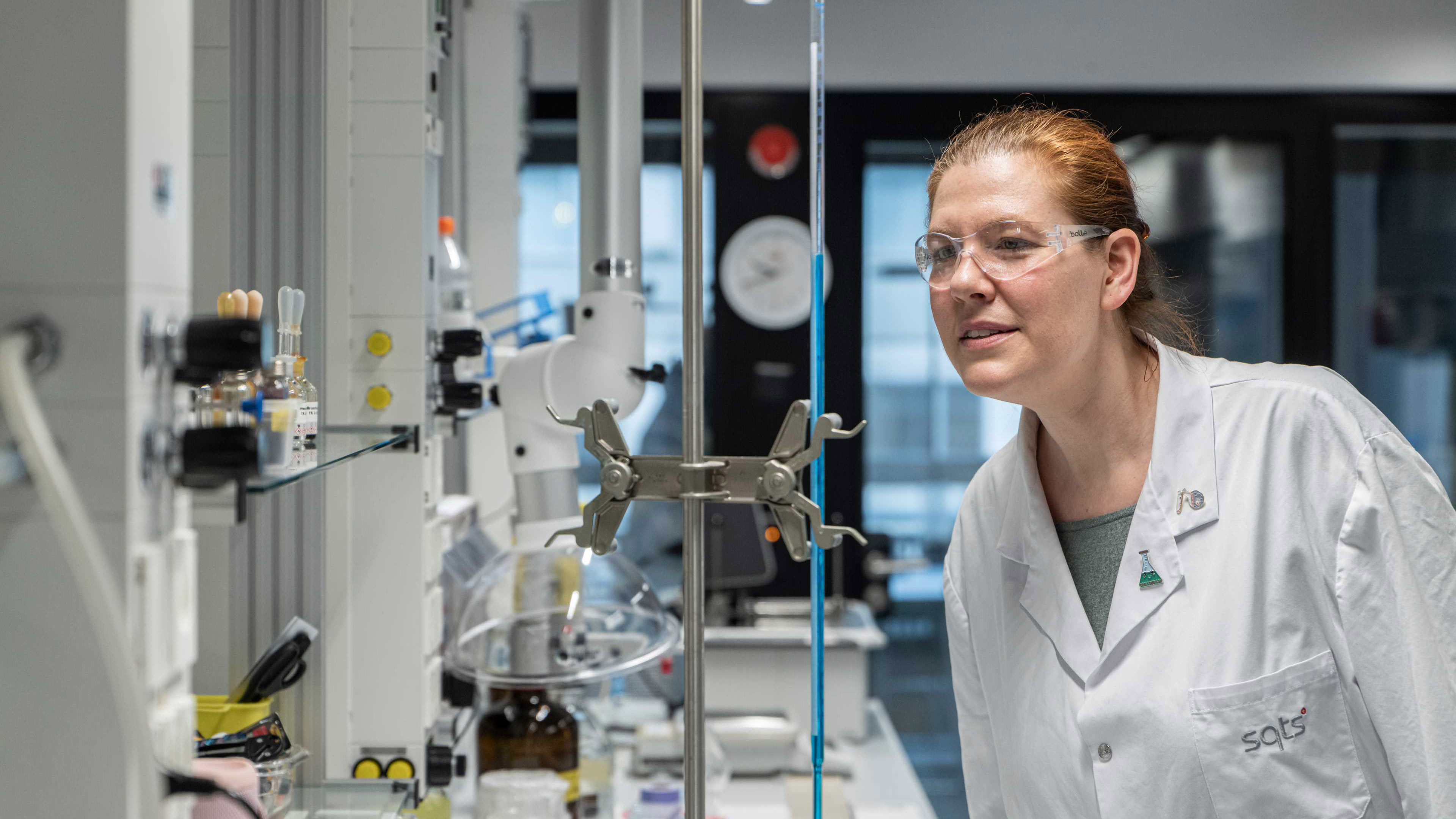 Ashley Ebhardt at work in the lab