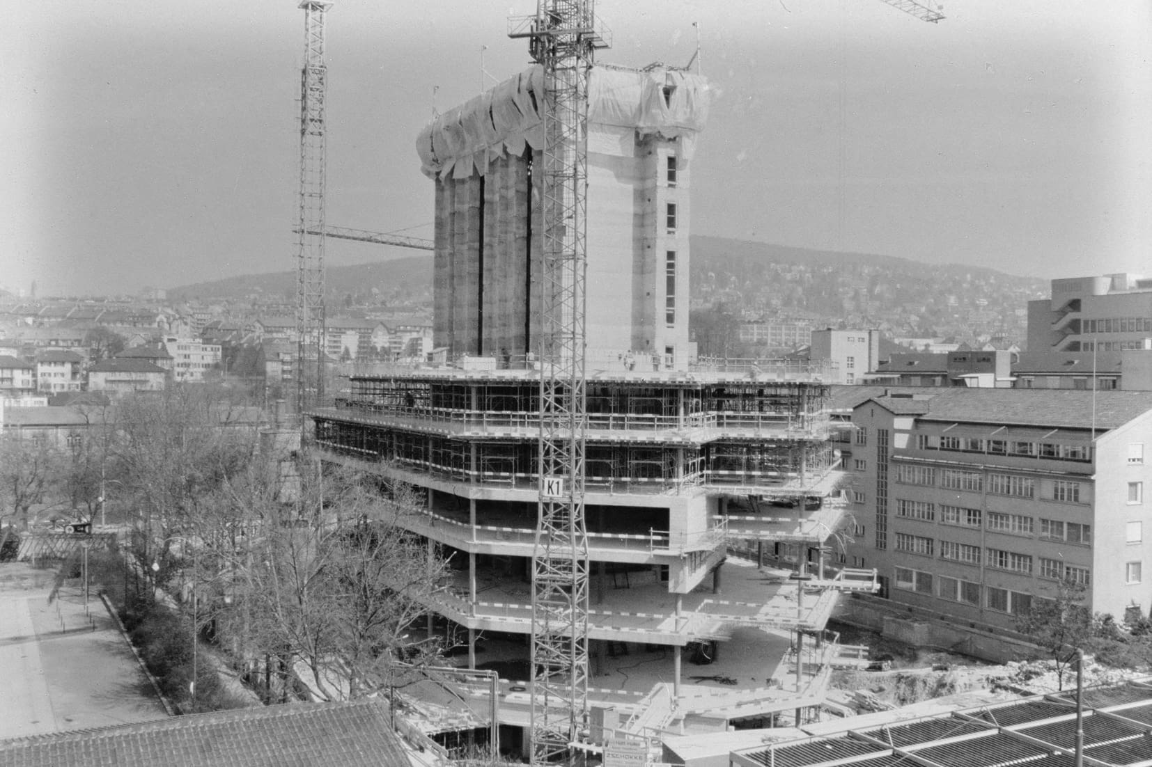 Bau MGB Bürohochhaus