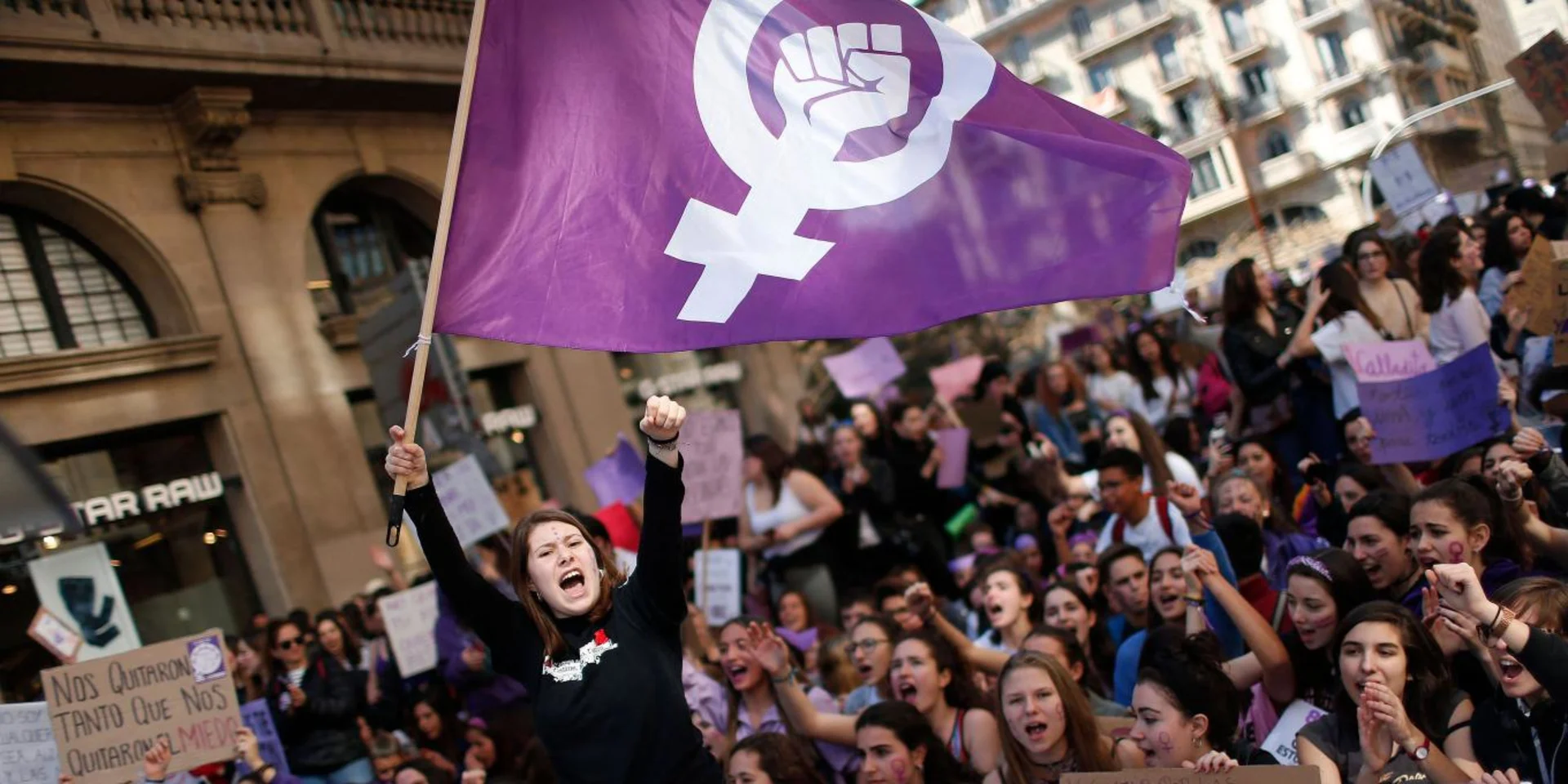 Manifestazione in occasione della Giornata internazionale della Donna a Barcellona (2019).