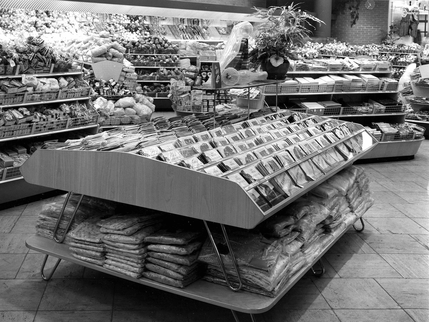 08_ZH-Stadelhofen-Go_thestr-16-innen2_42-M-Arch