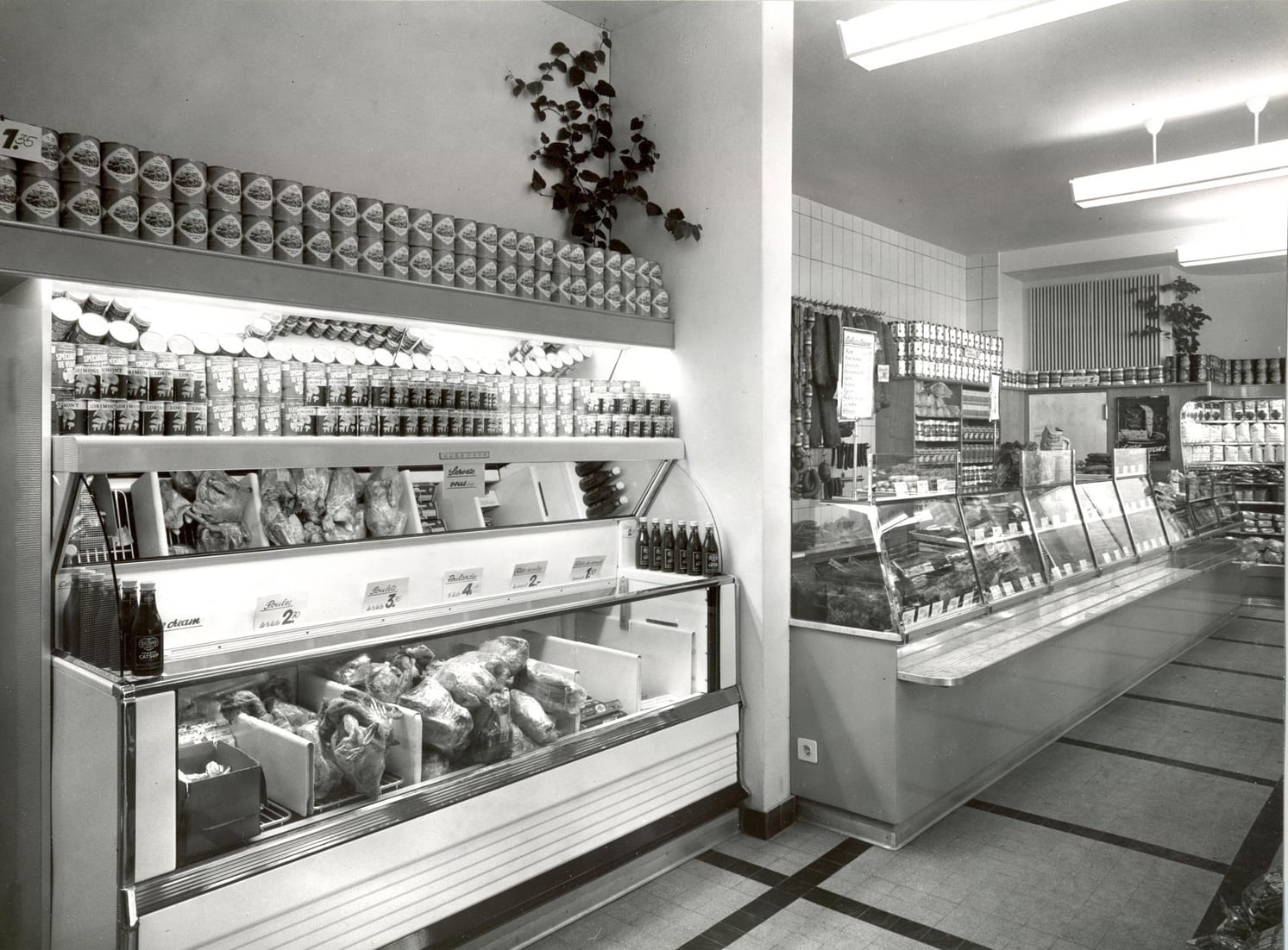 8_BE_Delsberg_Theke_und_K_hltruhe_121