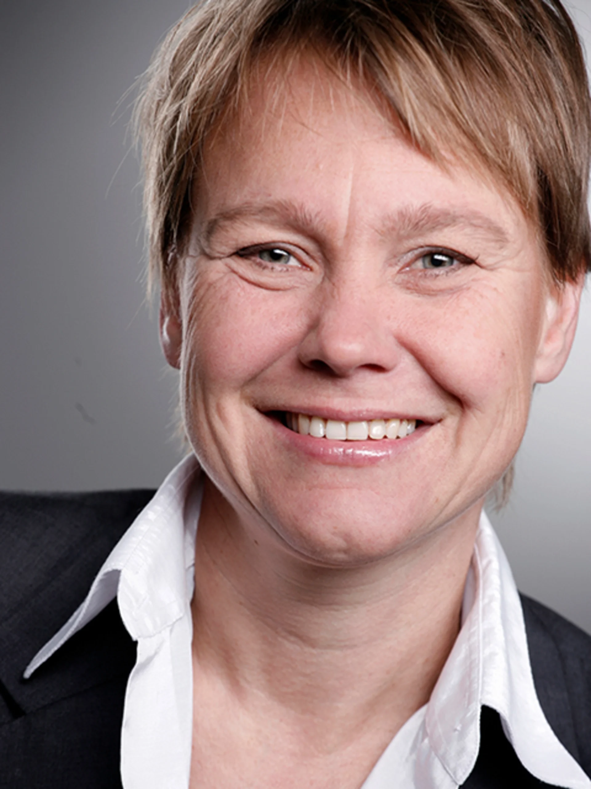 Portrait image of Frauke Fischer