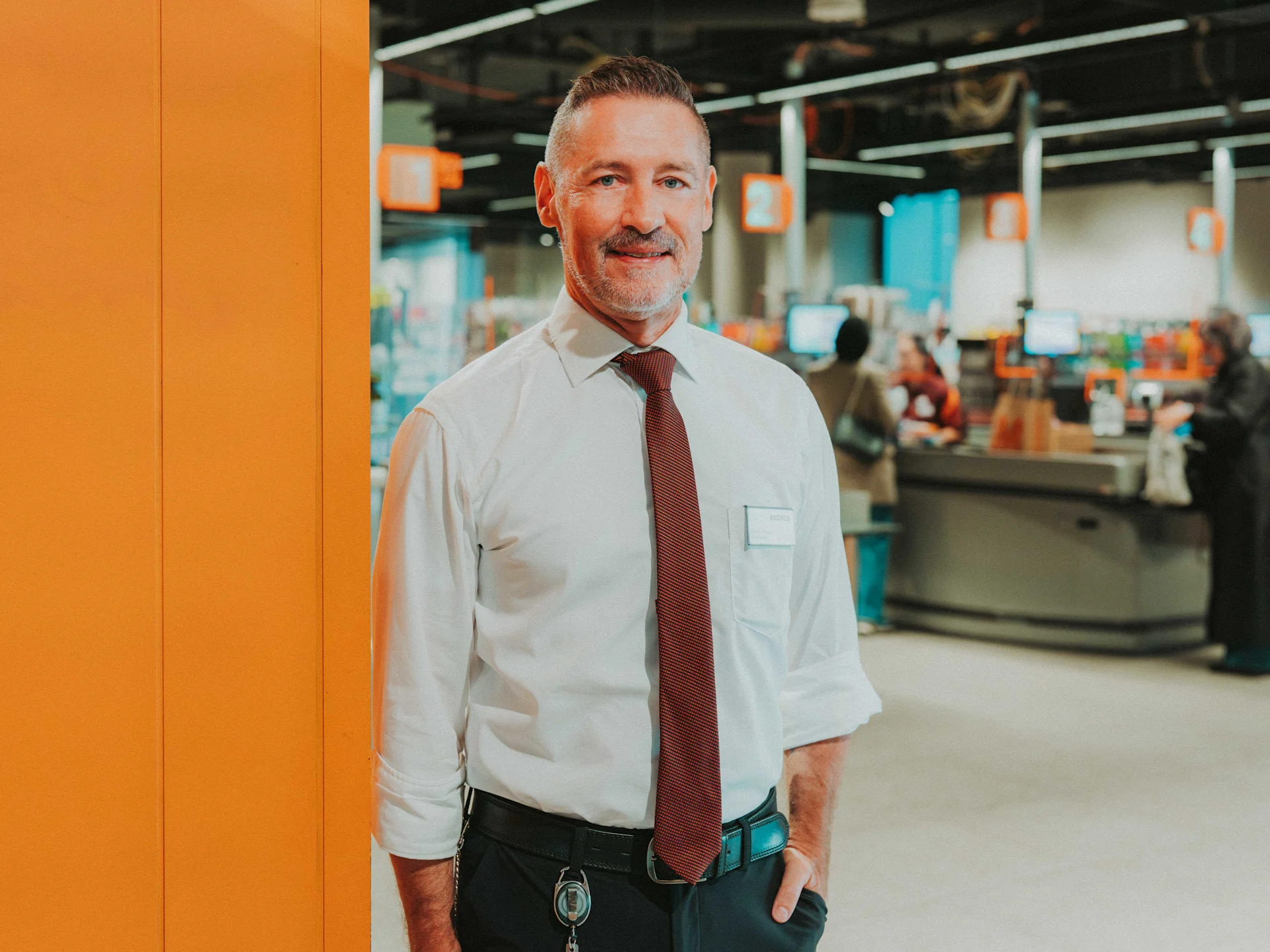 Efrem Hugo ist Filialleiter des Supermarkts Paradies in Basel