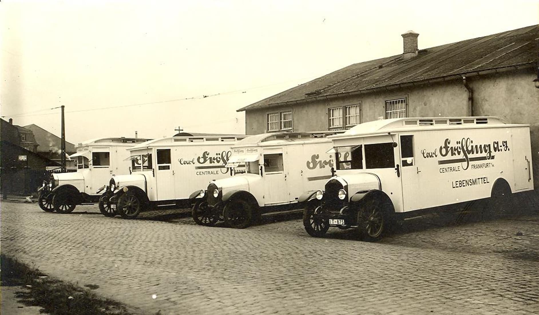 Mototeria sales van of the “Carl Fröhling AG” in Germany (1924).