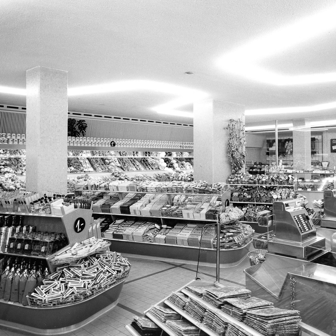 7-MGB-ZH-Fellenbergstrasse-Kassen_9-Rundkopfgestell_KASSEN-TEILS-WEGSCHNEIDEN