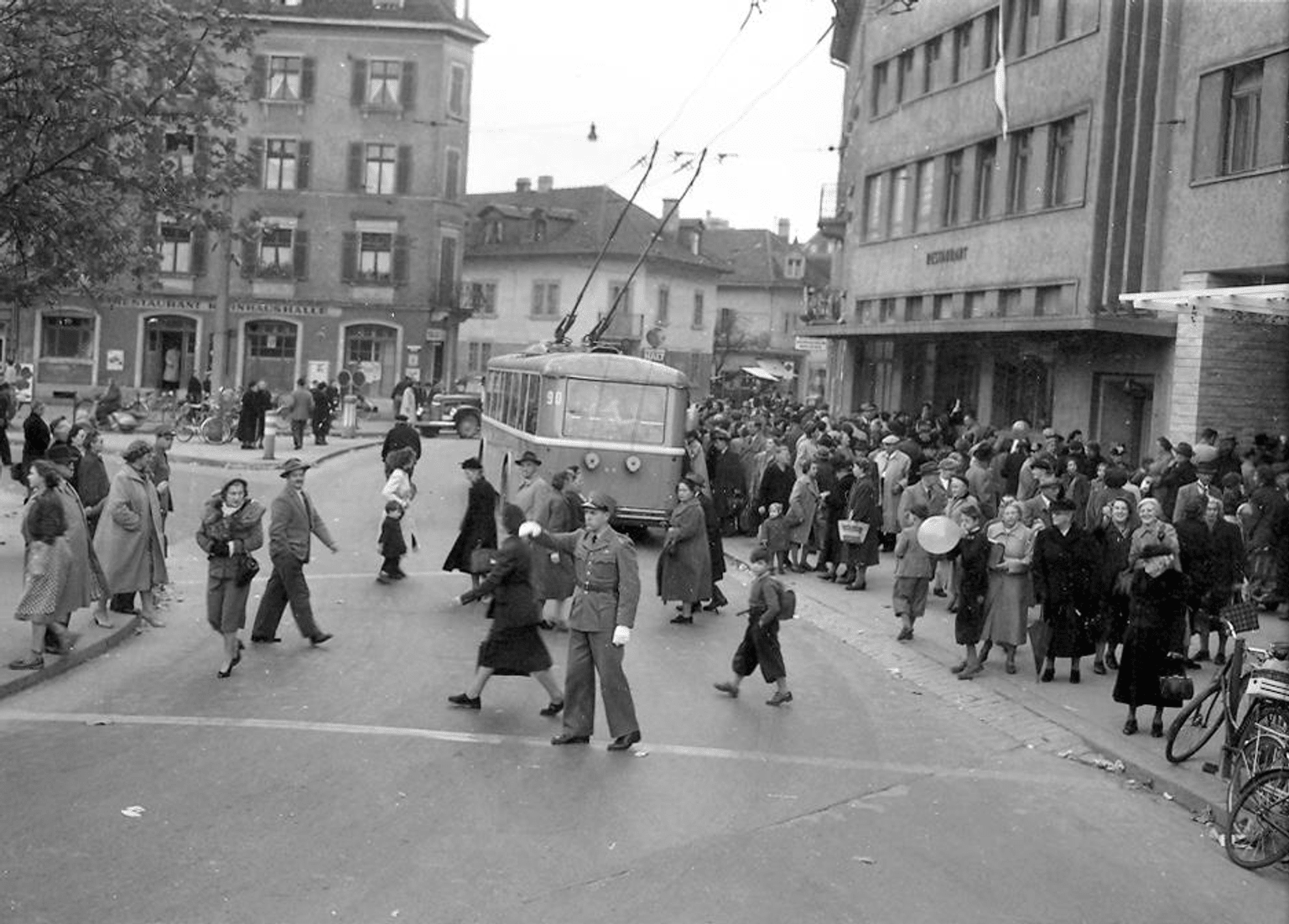 1-Scannen0050-1952-ero_ffnung