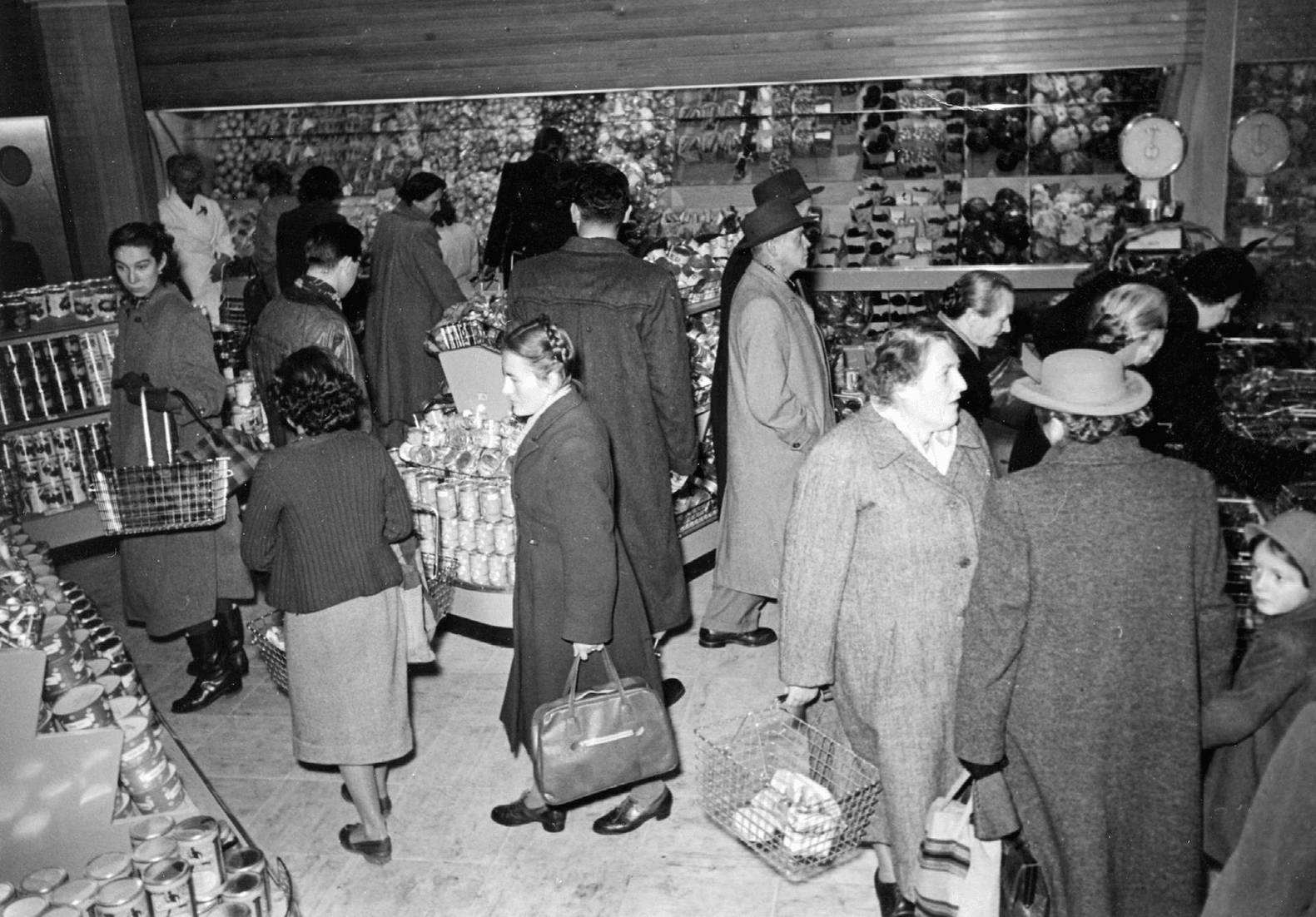 4-Migros-Kosmos_Selbstbedienungsladen_S29-PARADIES