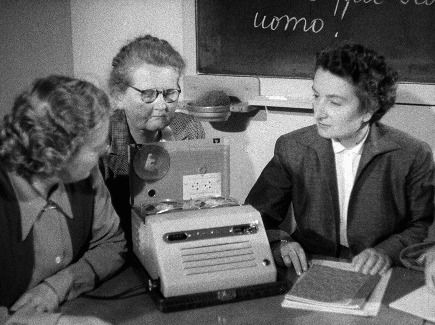 3-Sprachschule-Tonband-2