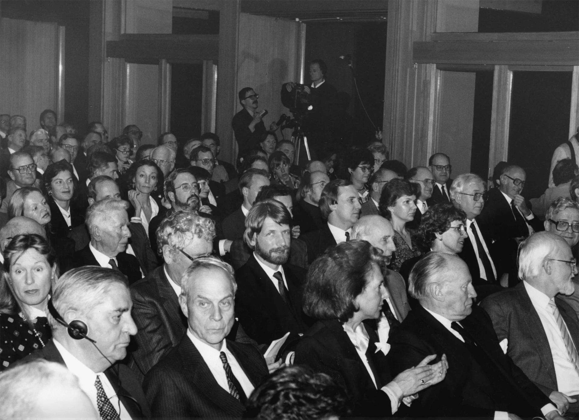 2__Verleihung-Duttipreis-1990-an-Havel