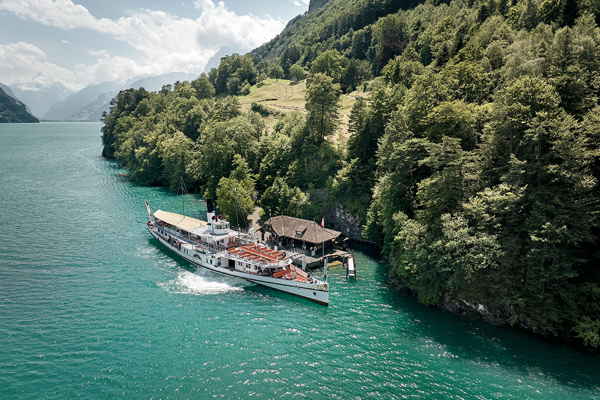 Schifffahrtsgesellschaft Vierwaldstättersee - Legends of Lake Lucerne