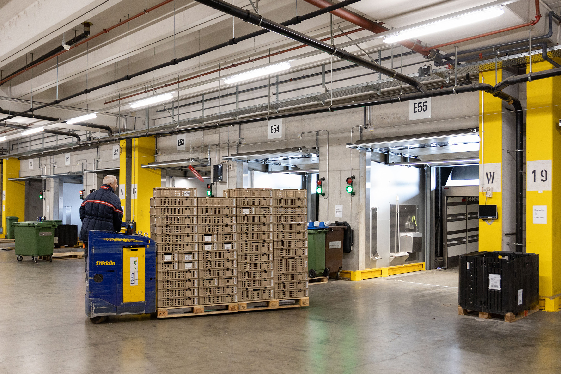 Logistik in der Betriebszentrale Migros Zürich