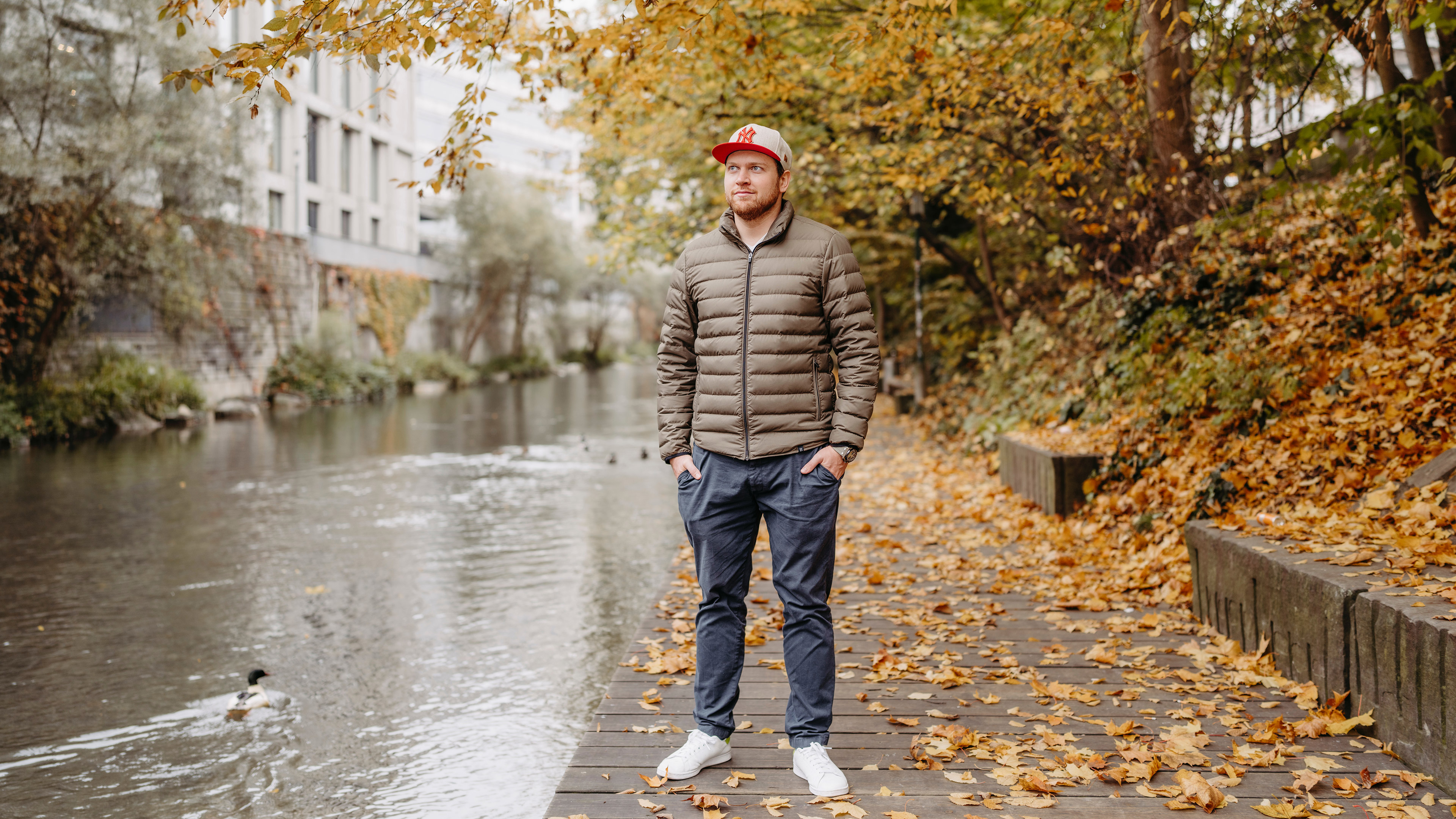 Portraitbild von Niels Hintermann