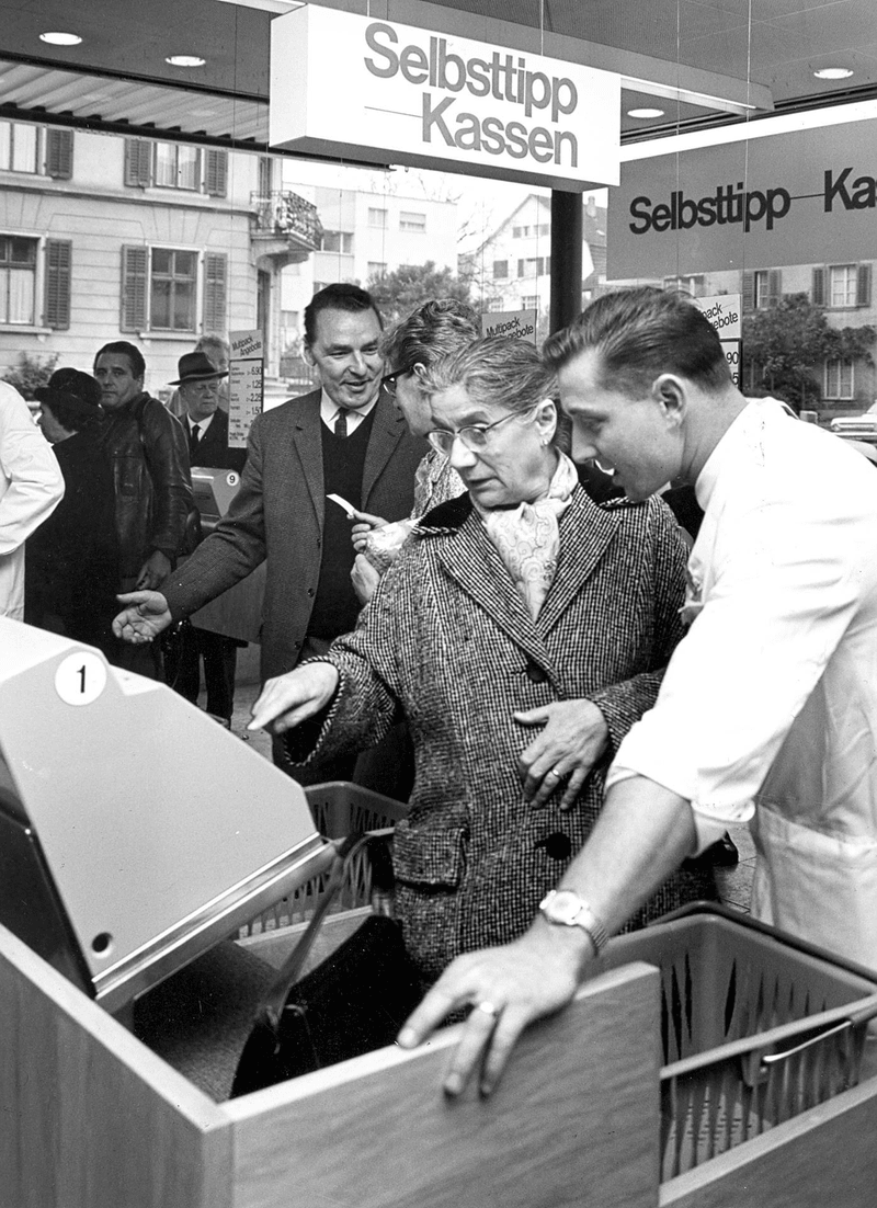 7-zeitreisen-selbsttippkassen-mm-wollishofen_abenteuer-migros-m-chronik_1965