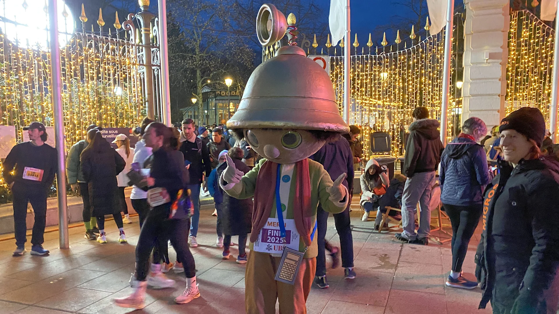 Photo du lutin Finn de la Migros durant la fête de l'escalade