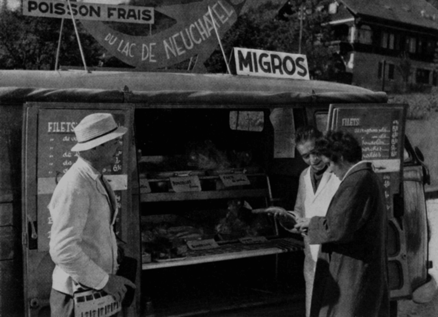 5-MGB-verkaufswagen-Neuchatel-Fischgenossenschaft-auch-JB-1956-s