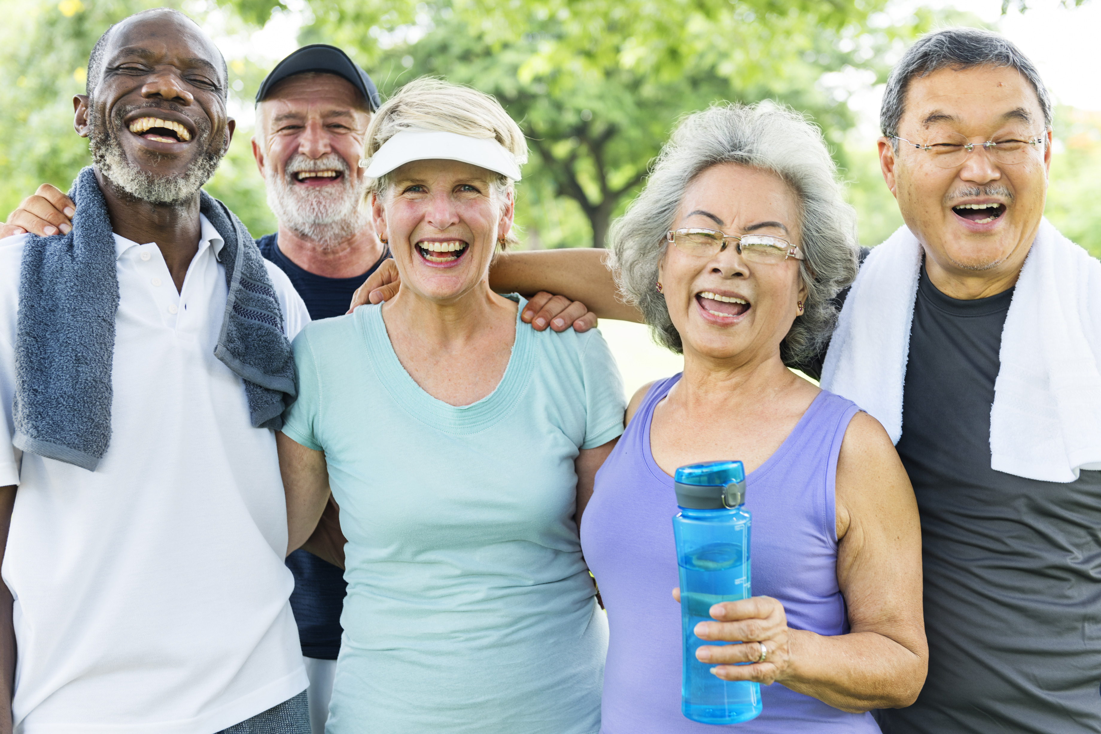 В старшие были люди. Геронтология за рубежом. Люди 55+. Старость этноса картинки. Senior people.