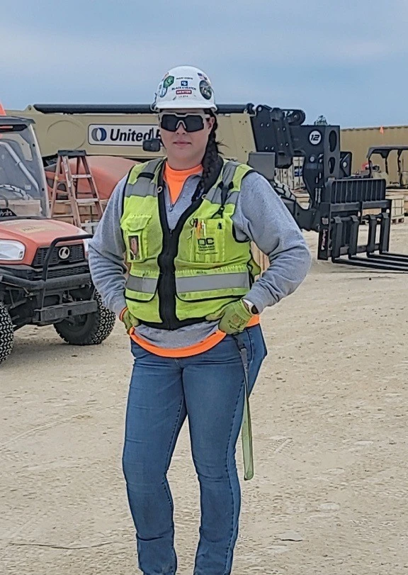 women working in construction