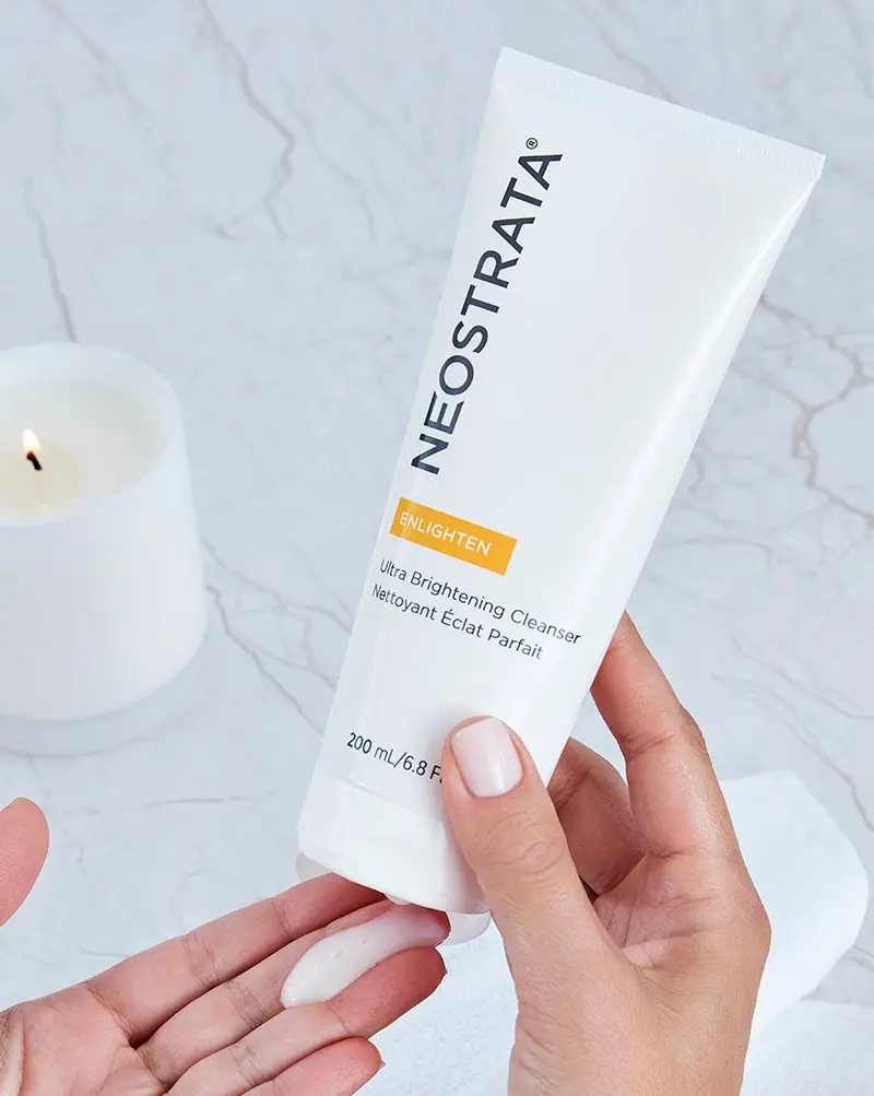 NEOSTRATA® ENLIGHTEN ULTRA BRIGHTENING CLEANSER image 2