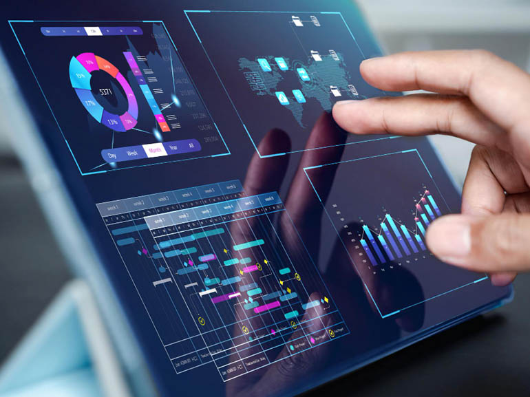 11محلل يعمل مع بيانات تحليل الأعمال الافتراضية