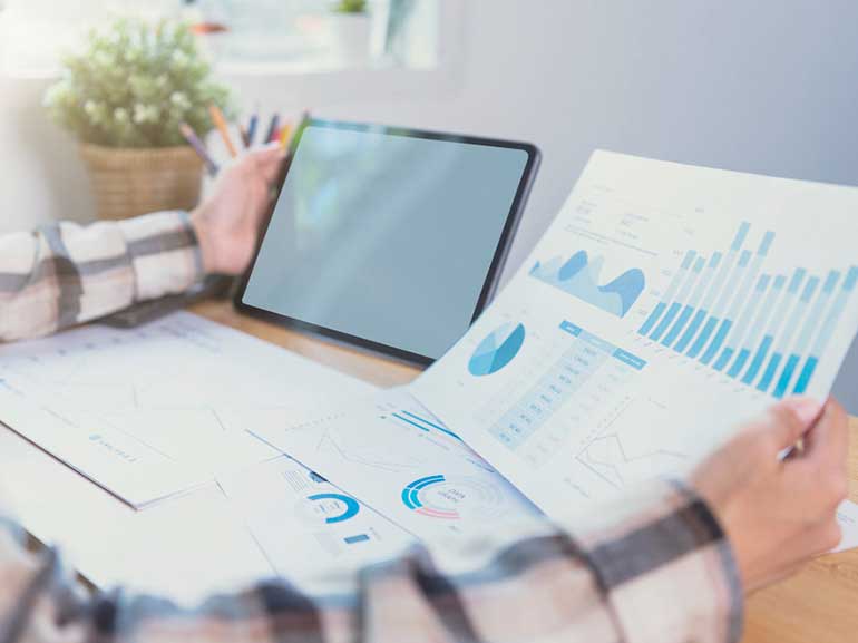 Weekly Recap– 24 April: Trump’s Market Pressure, Tech & Commodities in Flux