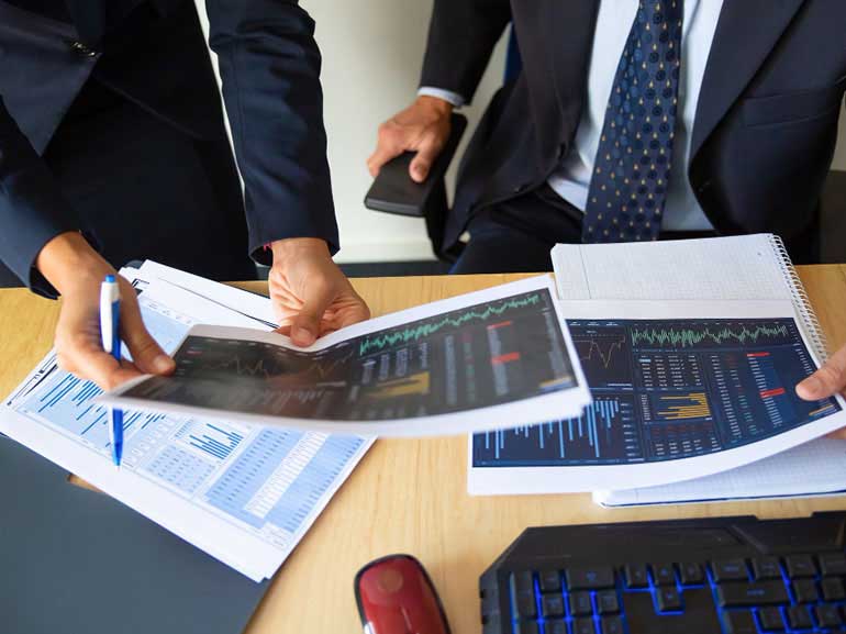 Tesla Robotaxis, Meta comprará Scale AI, Netflix en España