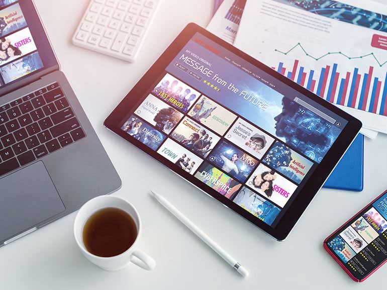 Traders React to Netflix & Snapchat’s Q3 Earnings 