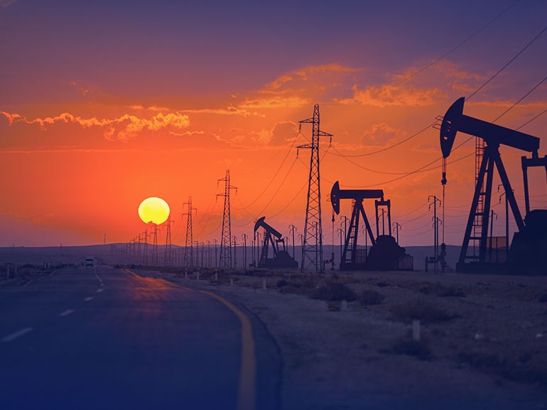 Las tensiones en Oriente Medio disparan el precio del petróleo