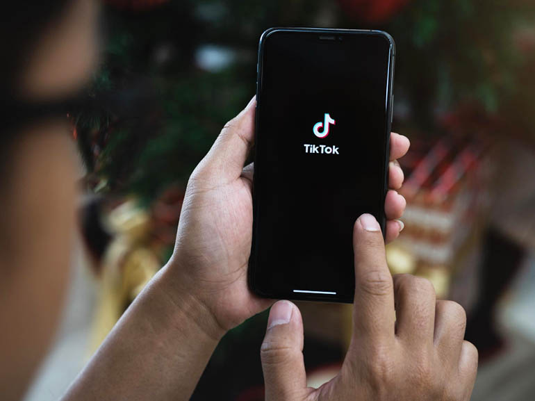 ارتفاع أسهم التكنولوجيا قبيل اجتماع اللجنة الفيدرالية للسوق المفتوحة وسط صفقة TikTok