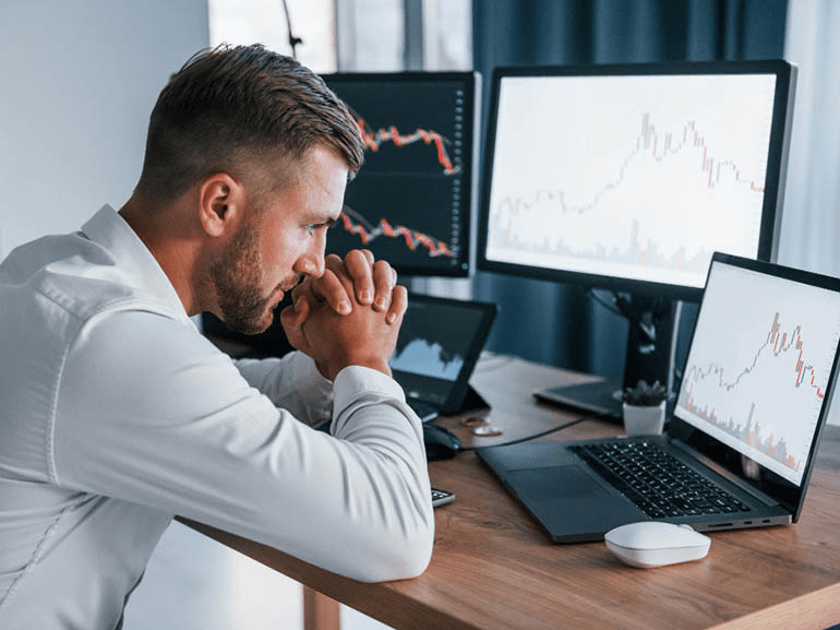 Overtrading in Trading: Causes, Risks, and Prevention | Plus500