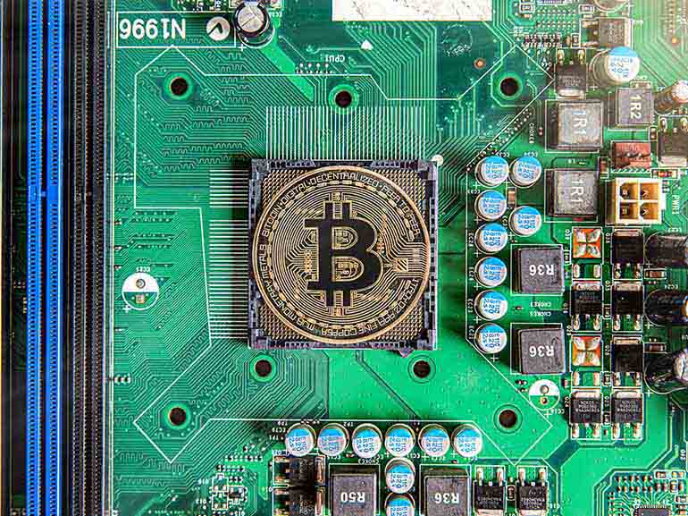 El bitcoin alcanza máximos históricos y Nvidia supera brevemente los 4 billones de dólares