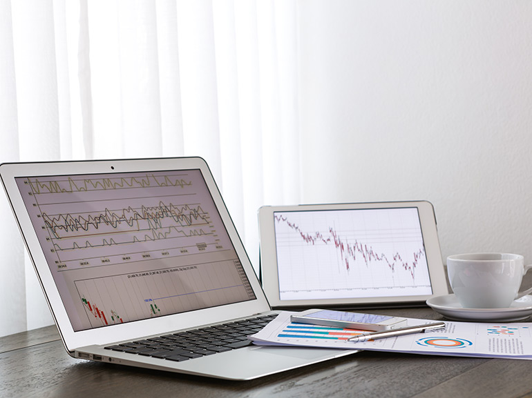 ارتفاع الأسهم الأمريكية مع انخفاض مؤشر التقلبات (VIX)، وتعرض مؤشر CAC 40 للضغط