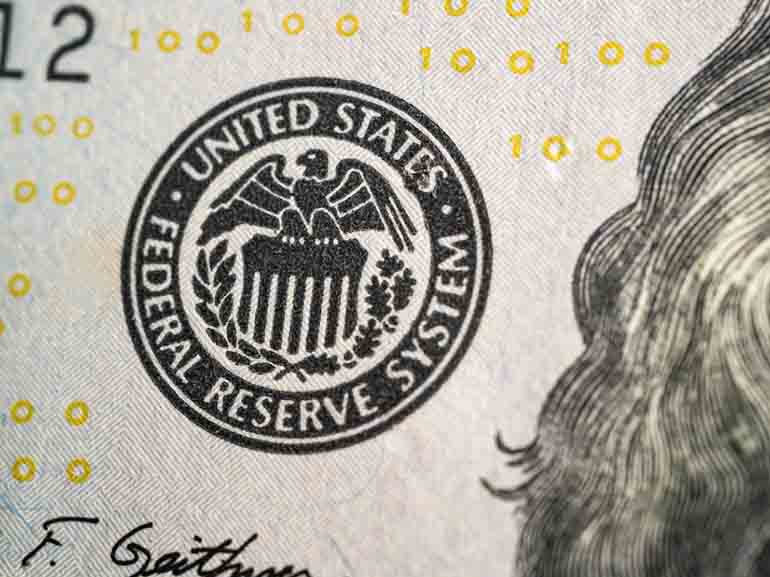Actas de la Fed, con el dólar en máximos de 17 meses