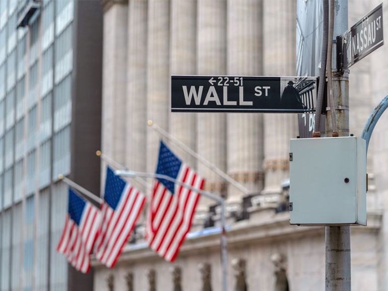 Wall Street gemischt: SpaceX gibt nach, USA ebnen den Weg für iranisches Öl