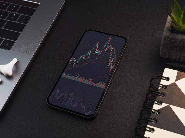 Palantir Leads Tech Stock Decline As Intel Surges