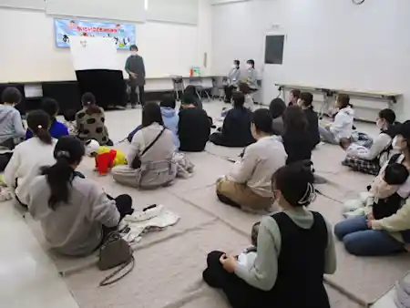【緑図書館】７月１１日　小さいこどものためのおはなし会　“０歳のお子さま大歓迎”