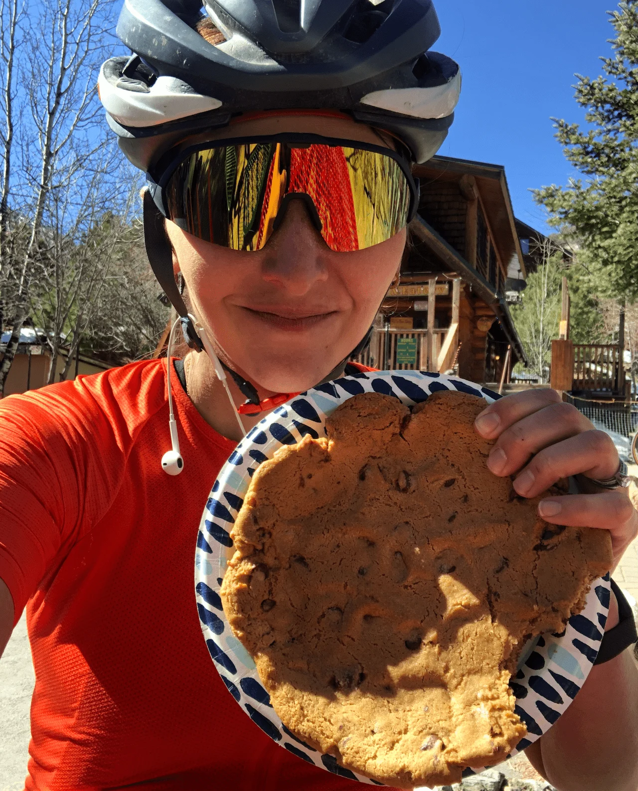 laura king cycling large cookie