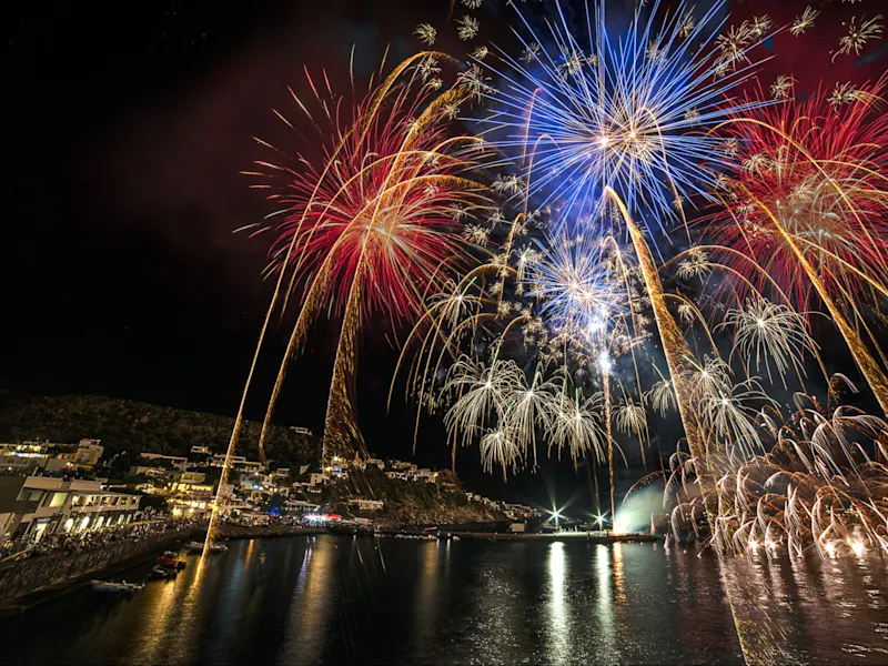 Italien, Sizlien, Panarea, Silvester Feuerwerk in Panarea, Italien.