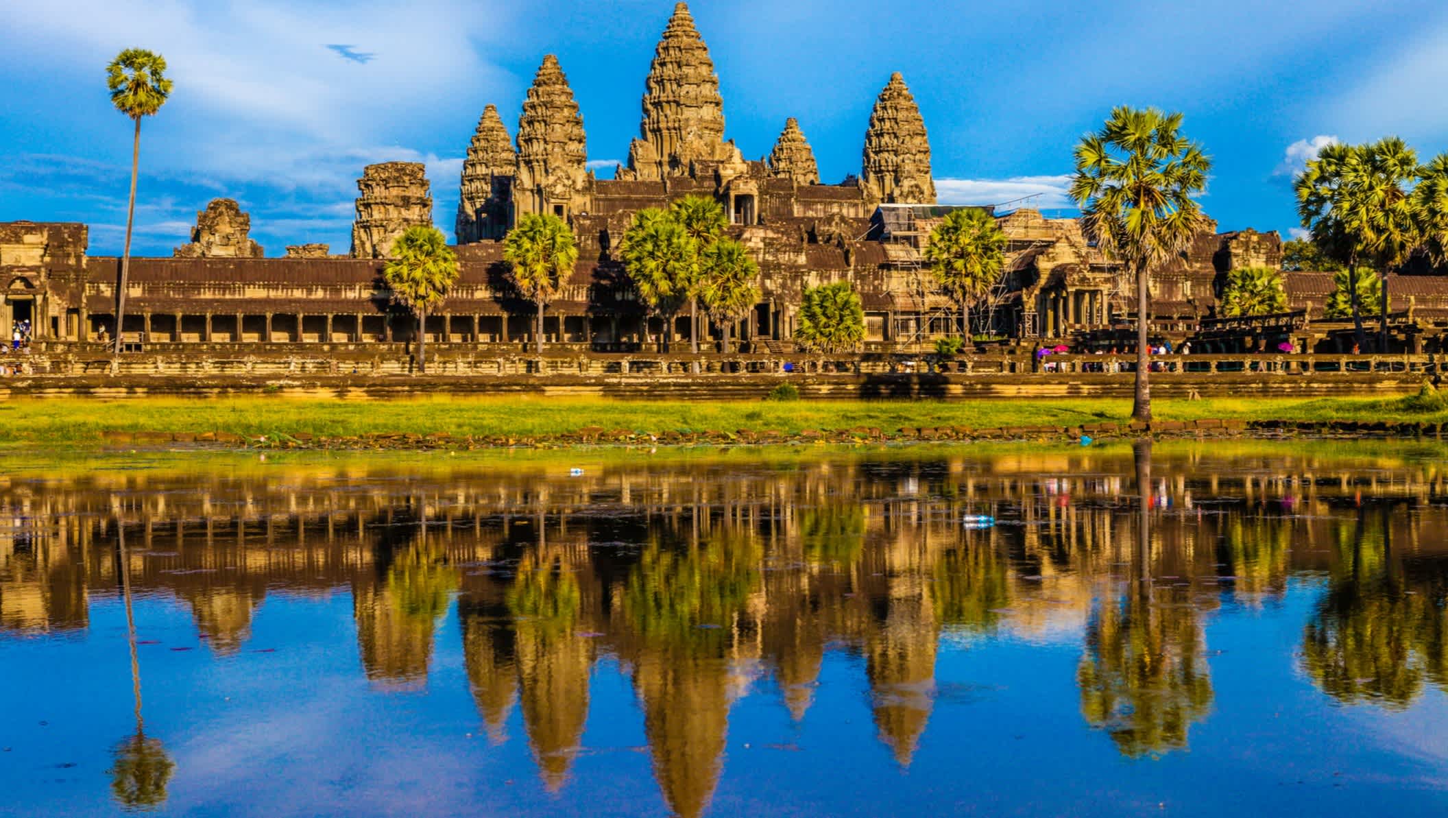 Blick auf das Wasser vor dem Angkor Wat 