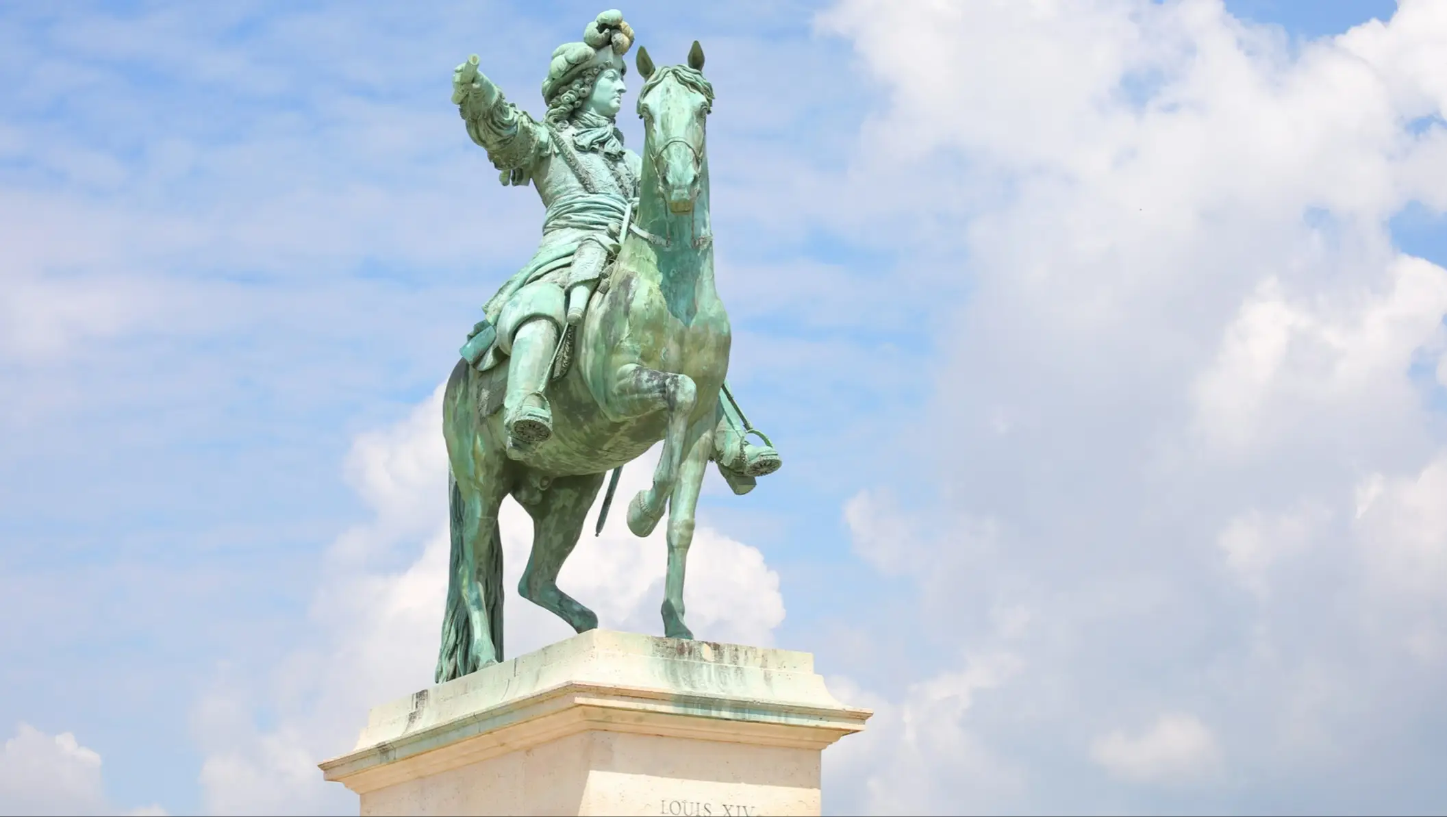 Ludwig XIV Statue in Paris, Frankreich

