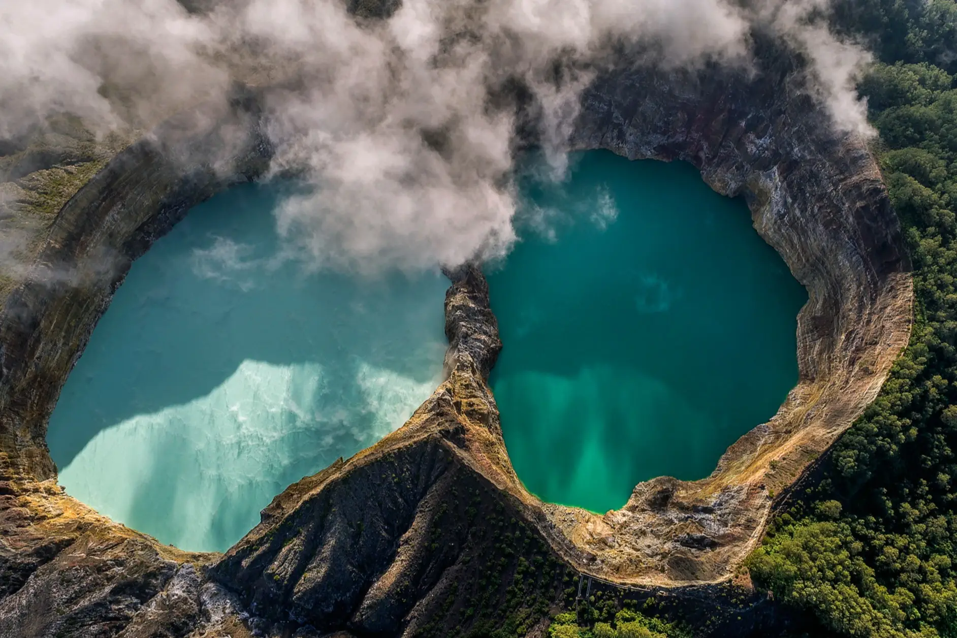 Sichere und aufregendste Vulkane der Welt zum Bereisen