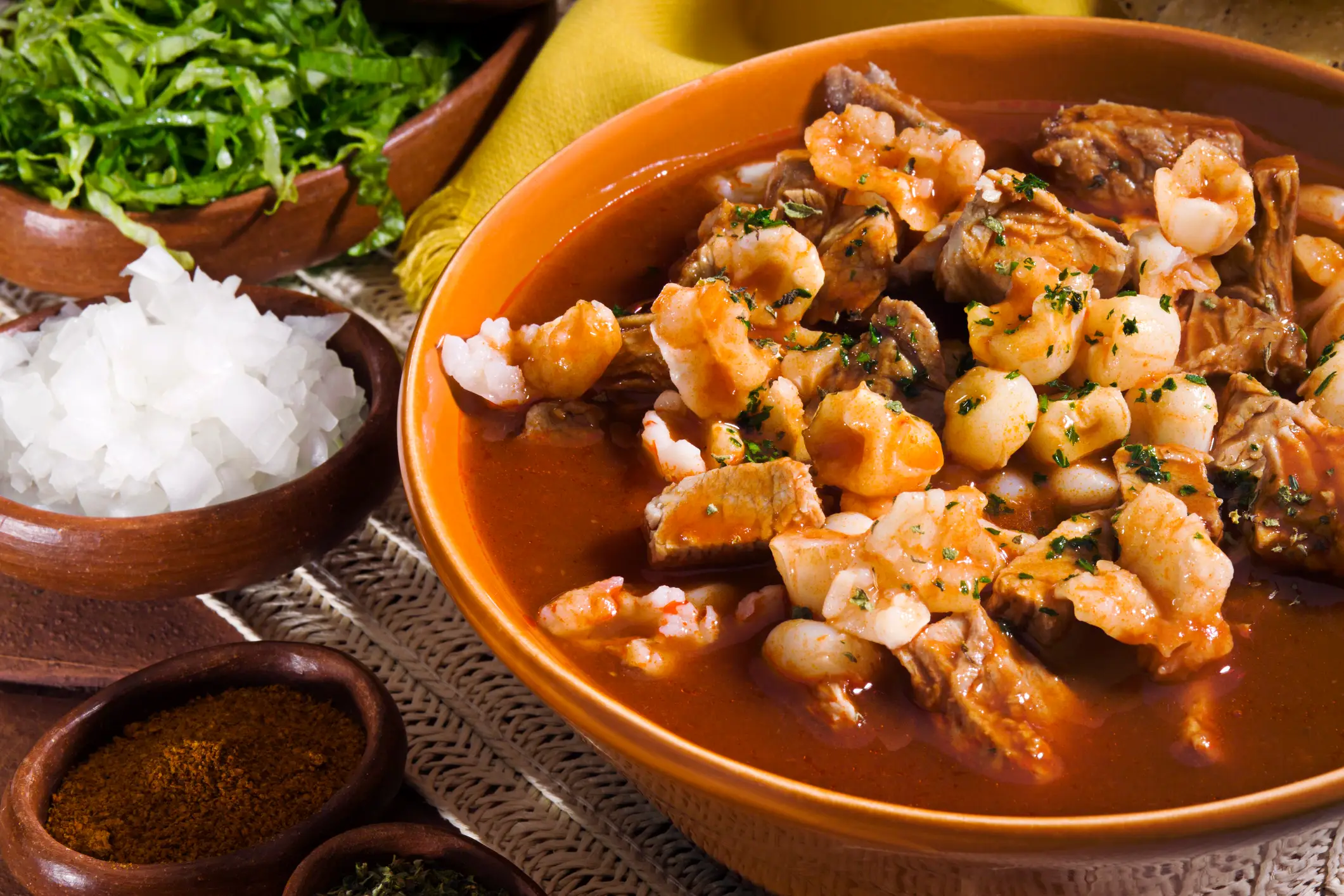 Costa-Ricanisches Essen, Pozole Schweinerot Pozole, ein traditionelles costa-ricanisches Gericht.