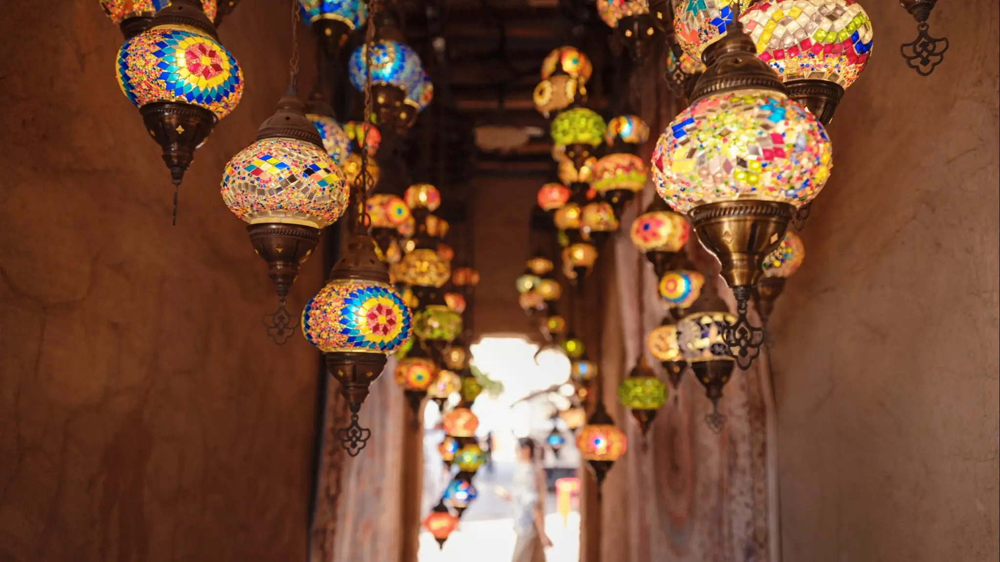 VAE, Dubai Spice Souk Al Seef altes historisches Viertel mit traditioneller arabischer Architektu im Geschäft Dubai Spice Souk, VAE.