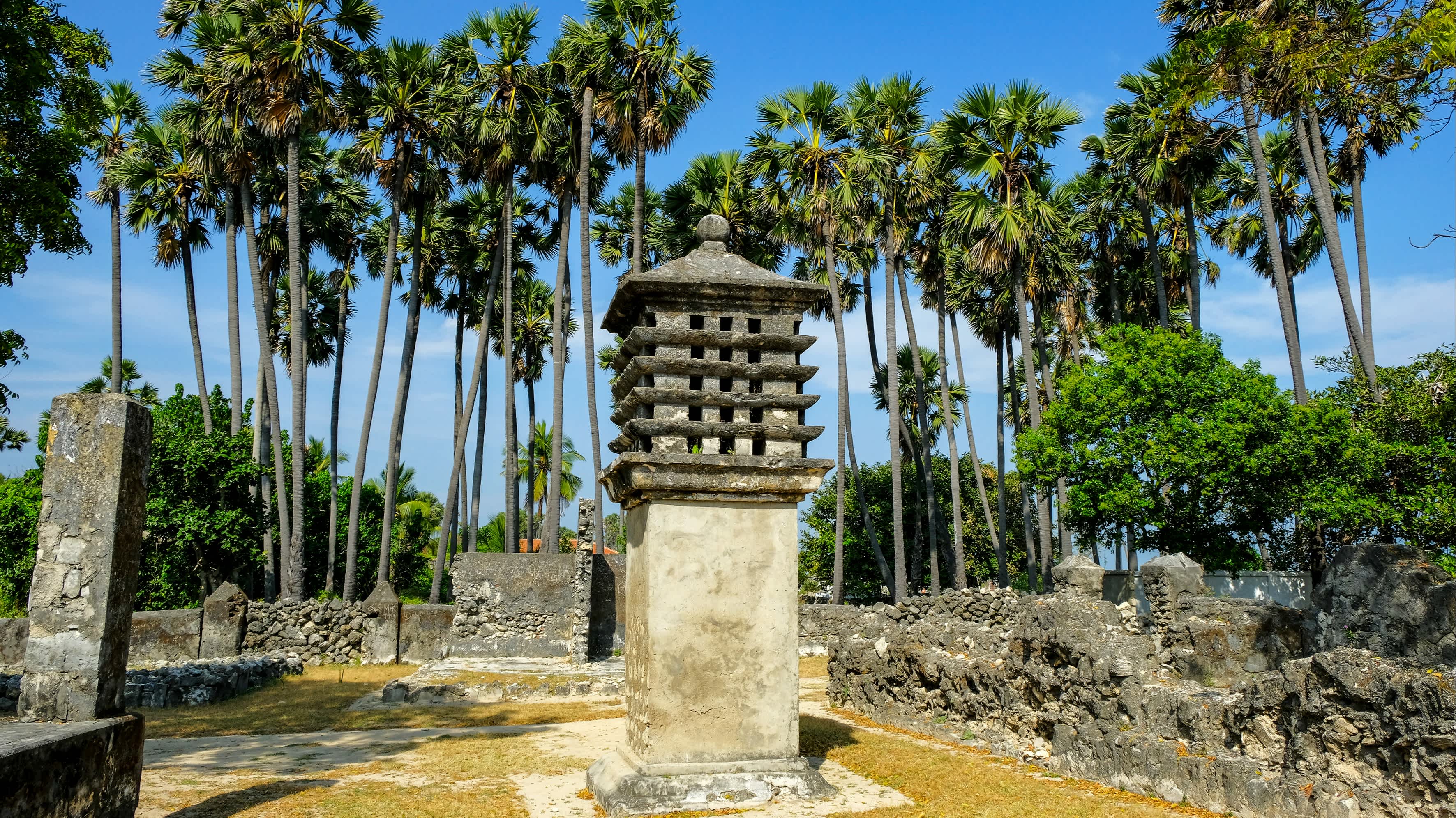 Alter Taubenschlag für Brieftauben, der während der Kolonialzeit der Portugiesen und Niederländer auf der Insel Delft, Jaffna, Sri Lanka, genutzt wurde.