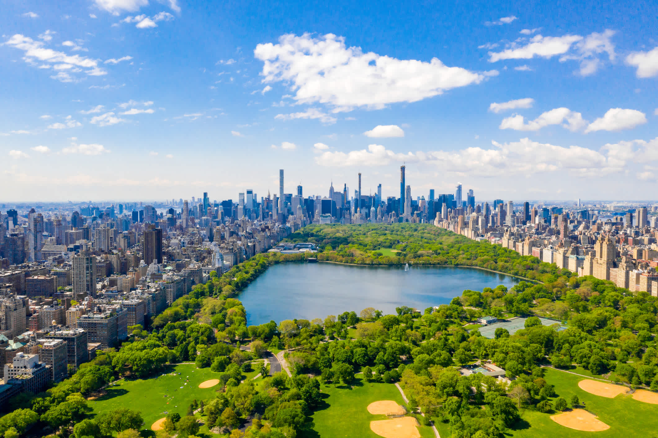 Blick auf den Central Park im Sommer, die beste Reisezeit für die nördliche Ostküste der USA