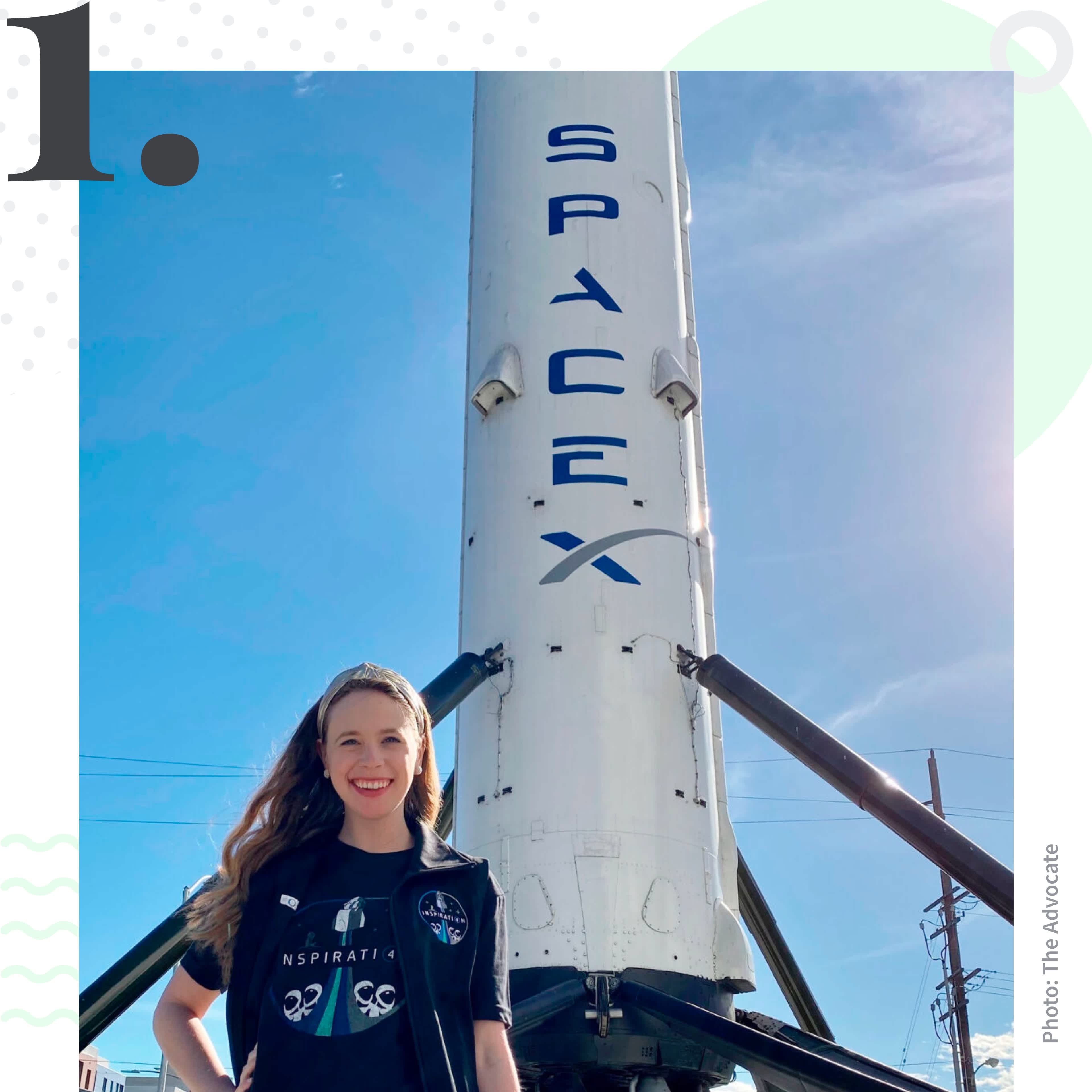 Hayley Arceneaux - la plus jeune femme Américaine à voyager dans l'espace. Numéro 1 dans le classement Tourlane des femmes voyageuses les plus inspirantes. 